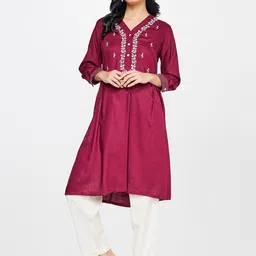 Global Desi Women Floral Embroidered Thread Work A-Line Kurta-image-97