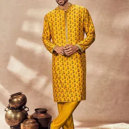 Masaba Floral Printed Mandarin Collar Gotta Patti Straight Kurta-picture-51