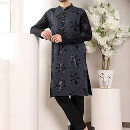 MULTI SHADES Men Ethnic Motifs Embellished Thread Work Kurta-image-12