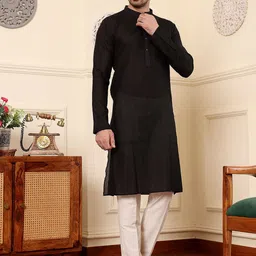 MULTI SHADES Men Ethnic Motifs Embellished Thread Work Kurta-image-60