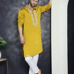 Jompers Geometric Embroidered Mandarin Collar Mirror Work Cotton Silk Straight Kurta-picture-14