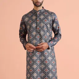 KISAH Men Quirky Thread Work Kurta-7