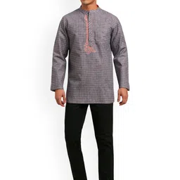 Arch element Men Thread Work Kurta-picture-4