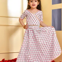 Rangpur Girls Floral Printed V-Neck Gotta Patti Cotton Lehenga & Blouse-picture-51