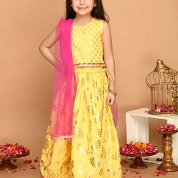 SAKA DESIGNS Girls Printed Foil Print Ready to Wear Lehenga & Blouse With Dupatta-image-26