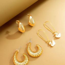 aadita Set Of 3 Gold-Plated Crescent Shaped Half Hoop Earrings-33
