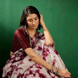 Sangria Magenta Ethnic Motifs Woven Design Dyed Banarasi Sarees-picture-42
