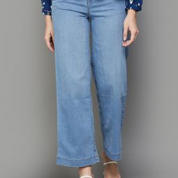 Xpose Women Comfort Wide Leg High-Rise Light Fade Clean Look Stretchable Jeans-image-5