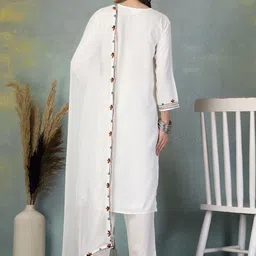 Clora Creation Ethnic Motifs Embroidered Aari Work Kurta with Palazzos & Dupatta image 4