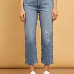 Wrangler Women Straight Fit High-Rise Mildly Distressed Heavy Fade Cotton Jeans-image-91