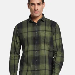 METTLE Men Multi Stripes Opaque Striped Casual Shirt-image-97