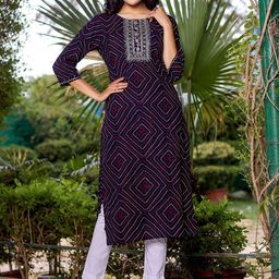 VASVI Bandhani Printed Embroidered Regular Sleeves Sequinned Straight Kurta-18