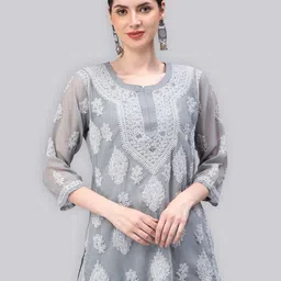 Seva Chikan Ethnic Motifs Embroidered Lucknowi Chikankari Kurti With Inner-image-73