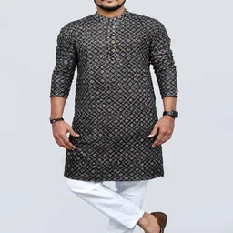 VILLAIN Men Geometric Embroidered Sequinned Kurta-image-42