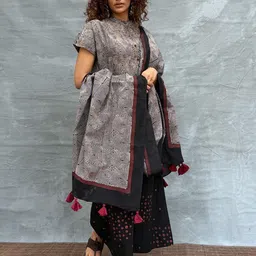 Chidiyaa Ethnic Motifs Printed Block Print Dupatta-15