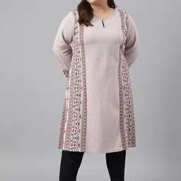 W Women Plus Size Geometric Keyhole Neck Kurta-image-47