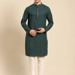 Amodh by Kisah Men Green Solid Thread Work  Kurta-picture-3