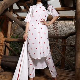 QISSA Geometric Printed Straight Kurta With Trousers & Dupatta-image-72