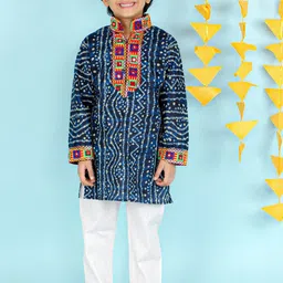 KID1 Boys Blue Ethnic Motifs Printed Thread Work Pure Cotton Kurta with Pyjamas-19