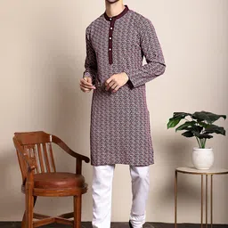Anouk Purple & White Floral Embroidered Thread Work Kurta With Pyjamas-7