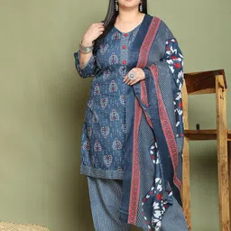 Rajnandini Plus Size V-Neck Floral Printed Straight Kurta with Trouser & Dupatta-1