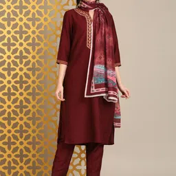 Anouk Maroon Floral Embroidered Mandarin Collar Straight Kurta With Trousers And Dupatta-image-62