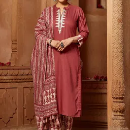 WOMEN PLUS Ethnic Motifs Embroidered Straight Thread Work Kurta With Trousers & Dupatta-36