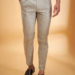 DENNISON Men Textured Smart Tapered Fit Easy Wash Chinos-image-30