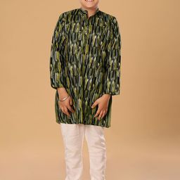 The Mini Trunk Boys Printed Regular Kurta with Trousers-17