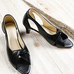 Commander Shoes Women Crisscross Open-Toe Kitten Heels-14