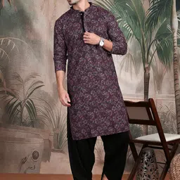 Sangria Chic Geometric Chikankari Kurta With Sequin-picture-15