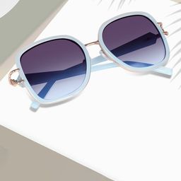 Peter Jones Eyewear Women Square Sunglasses with Polarised Lens NRD007BL-31