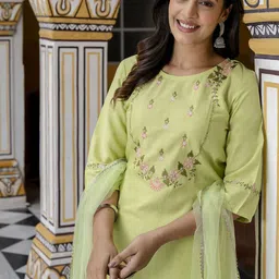 VredeVogel Floral Yoke Design Regular Thread Work Kurta with Trousers & Dupatta image 3