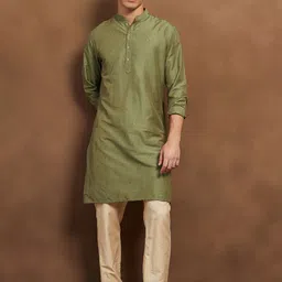 Melange by Lifestyle Men Solid Embroidered Thread Work Kurta-picture-0
