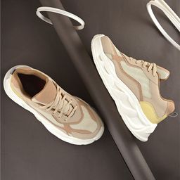 The Roadster Lifestyle Co Women Casual Sneakers-33