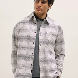 THE BEAR HOUSE Men Opaque Checked Casual Shirt-image-92
