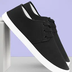 Spotwalk Men Striped Sneakers-33