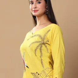 Lative Colours of Fashion Floral Embroidered Linen Tunic With Trouser-image-31