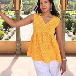 PINGAKSH Women Floral Print Peplum Top-image-79