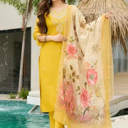 URMIR FASHION Women Floral Embroidered Regular Thread Work Kurta with Trousers & With Dupatta-picture-3