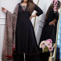 THE52 Women Solid Yoke Design A-Line Kurta with Trousers & Dupatta-34
