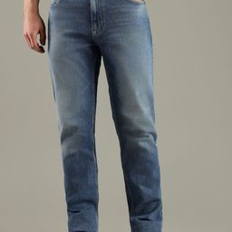 Tommy Hilfiger Europe Men Slim Fit Mid-Rise Heavy Fade Jeans-image-37
