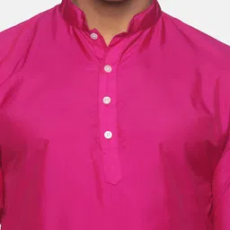 Sethukrishna Men Fuchsia A-line Kurta image 2
