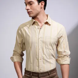 HIGHLANDER Men Spread Collar Vertical Striped Cotton Casual Shirt-image-46