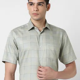 Van Heusen Checked Spread Collar Short Sleeves Cotton Shirt-image-79