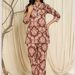VEDANA Floral Printed Pure Cotton Mandarin Collar Straight Kurta With Trouser-image-9