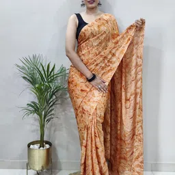 KAYOMMI Abstract Printed Satin Ready to Wear Saree-image-11