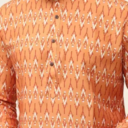 SOJANYA Men Geometric Printed Kurta image 2