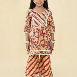 LIL PITAARA Girls Floral Printed Regular Gotta Patti Pure Cotton Kurta with Palazzos-image-88