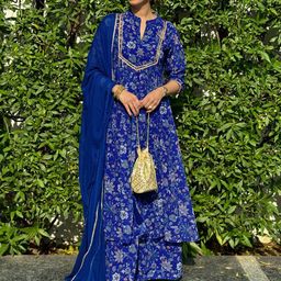 Janasya Floral Printed Empire Gotta Patti Georgette Anarkali Kurta With Palazzos & Dupatta-picture-4